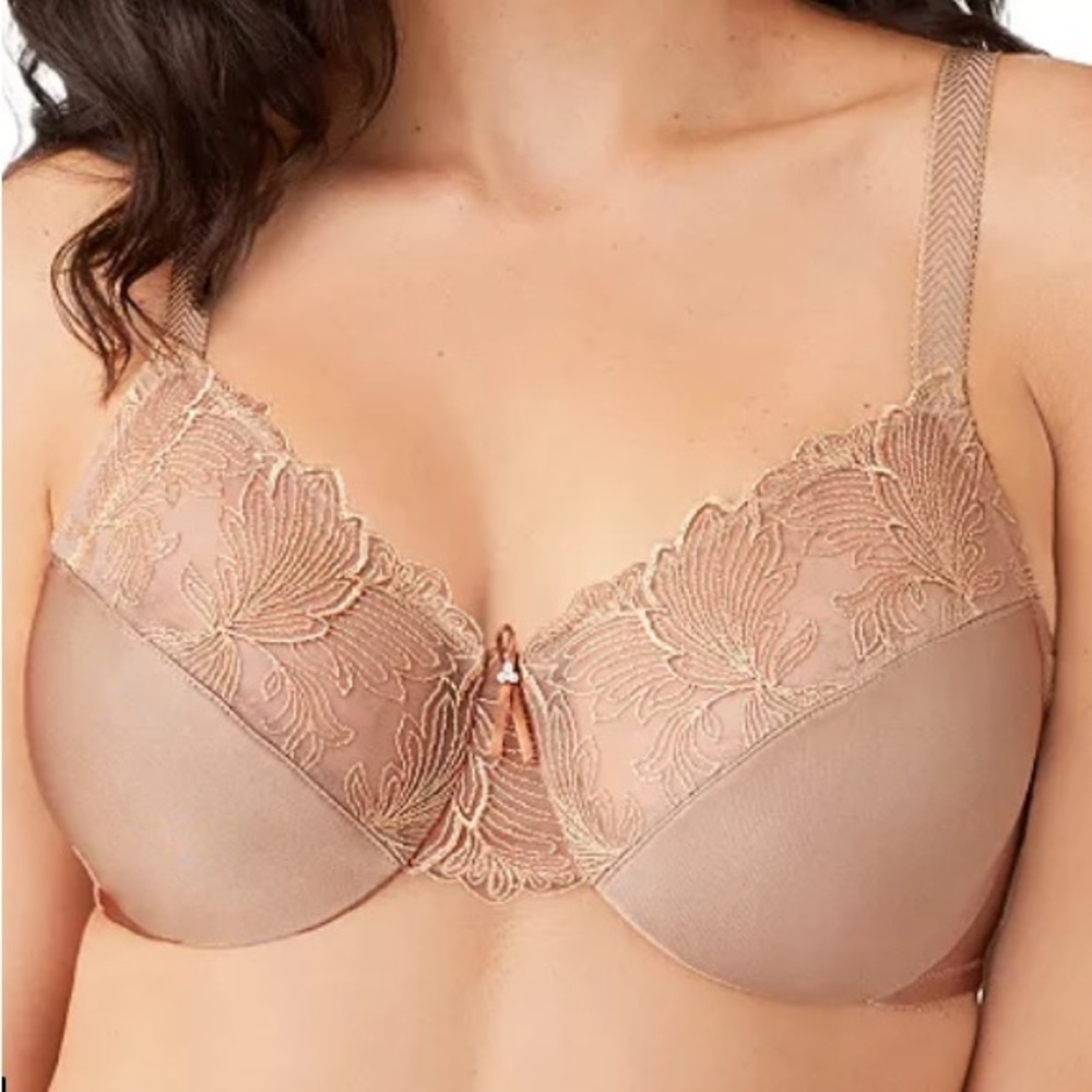 Wacoal * 40C Slim Silhouette Underwire Minimizer Beige Full Coverage Bra 857361